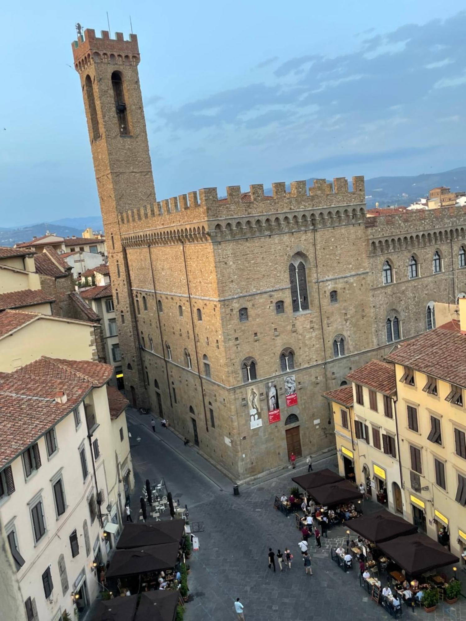 Cozy Duomo Dante Uffizi Firenze Central Luaran gambar
